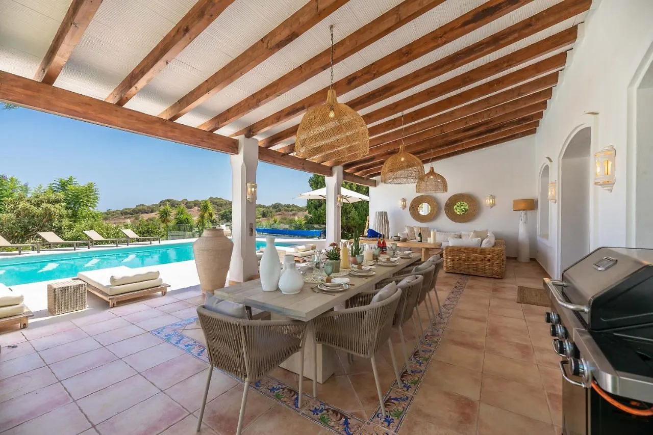 Vacation Marbella I Villa Ballesteros, Near Golf Courses, Private Pool And Gigantic Garden Estepona Spain
