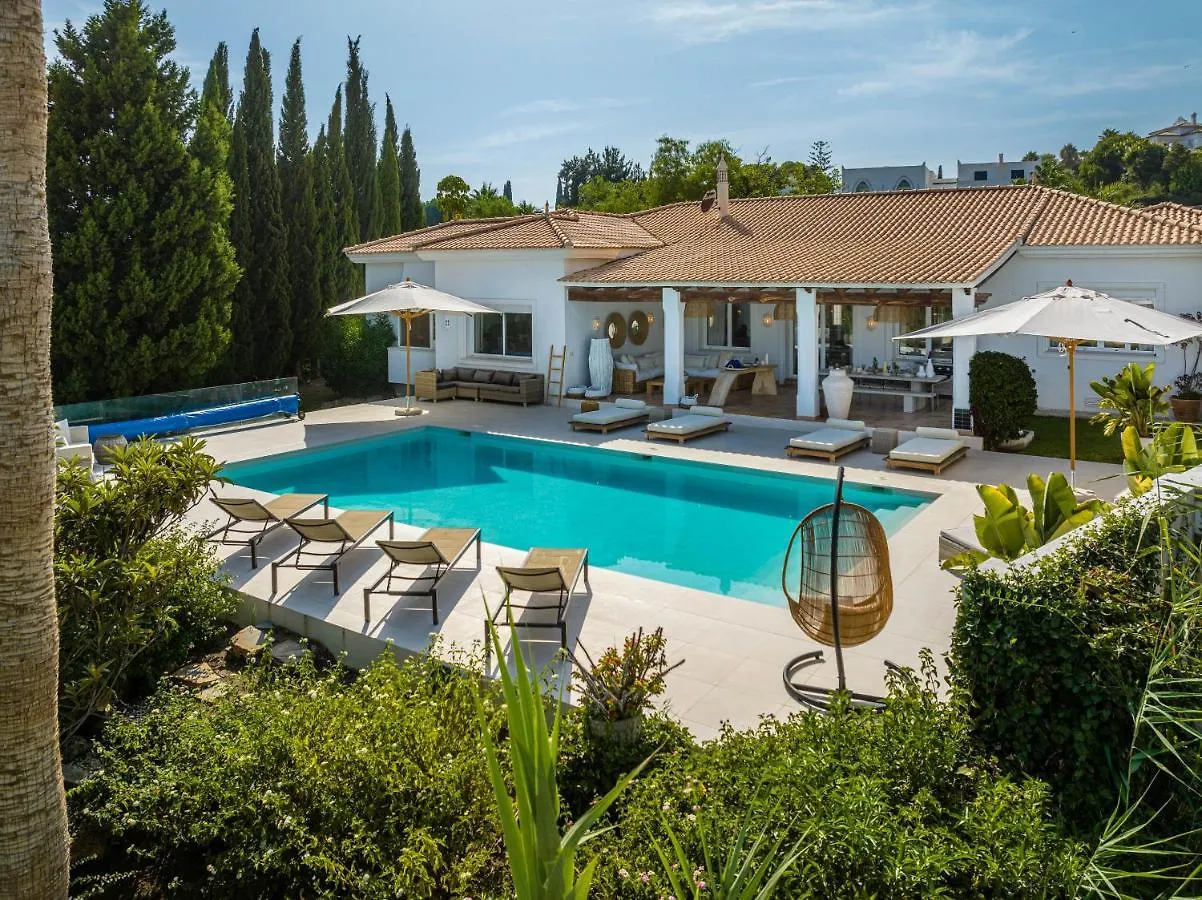 Vacation Marbella I Villa Ballesteros, Near Golf Courses, Private Pool And Gigantic Garden Estepona 0*,