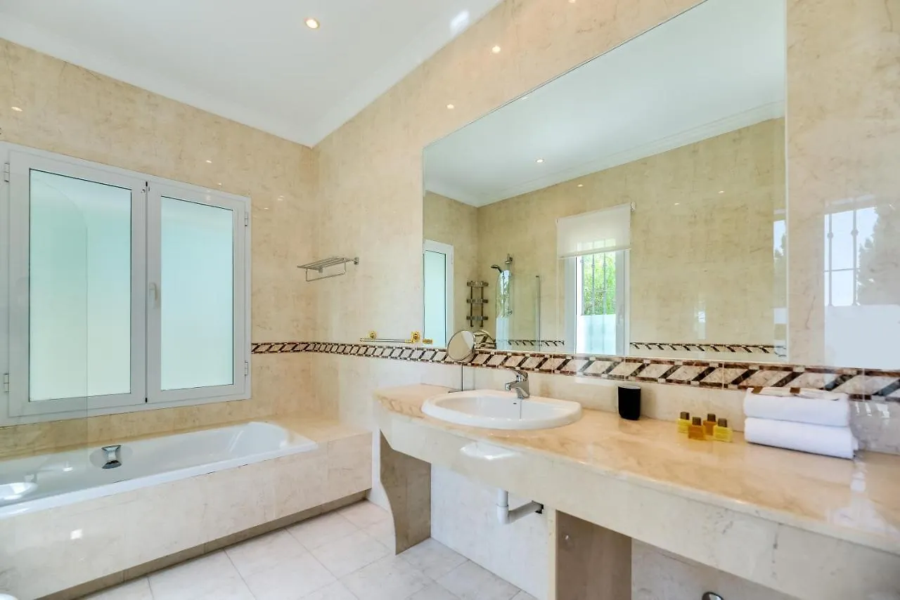 Vacation Marbella I Villa Ballesteros, Near Golf Courses, Private Pool And Gigantic Garden Estepona Spain